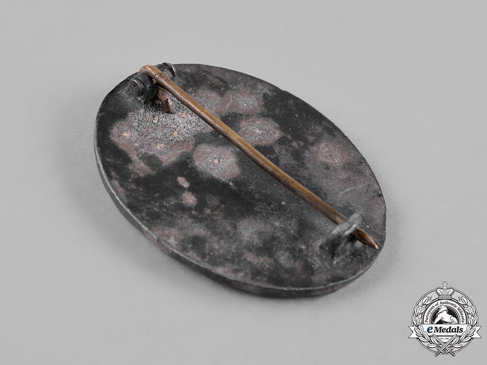 germany,_wehrmacht._a_pair_of_second_war_period_wound_badges_c19-543