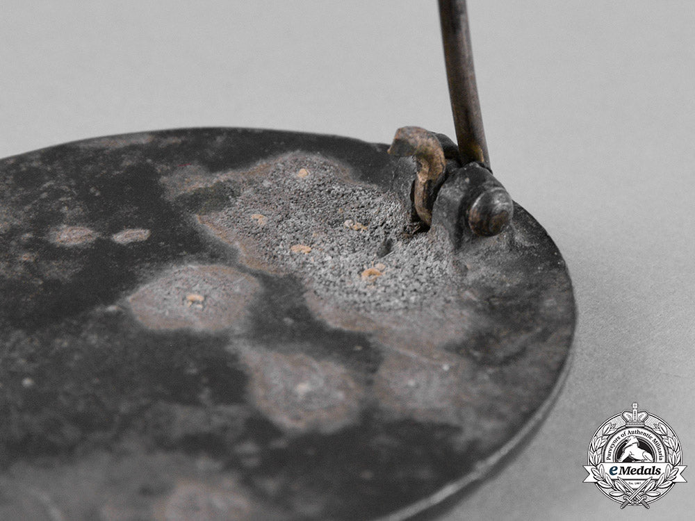 germany,_wehrmacht._a_pair_of_second_war_period_wound_badges_c19-545