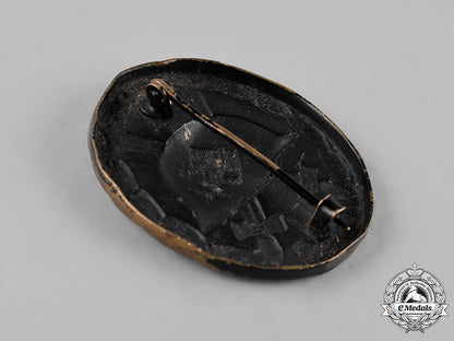 germany,_wehrmacht._a_pair_of_second_war_period_wound_badges_c19-546