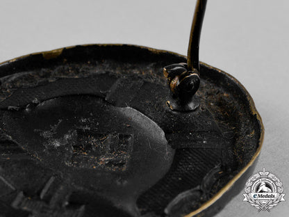 germany,_wehrmacht._a_pair_of_second_war_period_wound_badges_c19-548