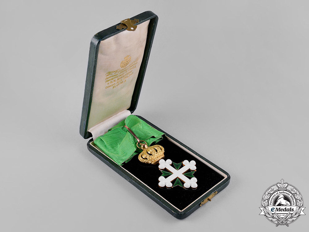 italy,_kingdom._an_order_of_st._maurice_and_st._lazarus_in_gold,_iii_class_commander_c19-5484_1_1
