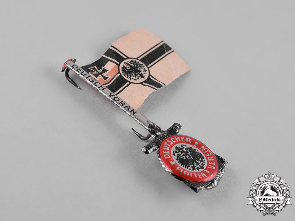 germany._a_mixed_lot_of_badges_c19-556_1_1