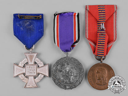 germany,_third_reich._a_lot_of_three_second_war_period_medals_c19-562