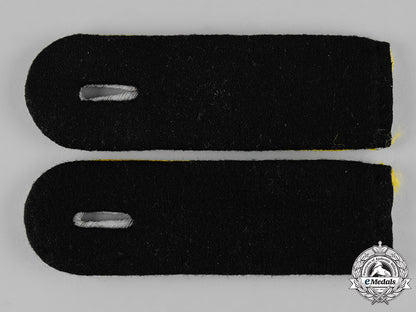 germany,_ss._a_set_of_cavalry_untersturmführer_shoulder_boards_c19-5638
