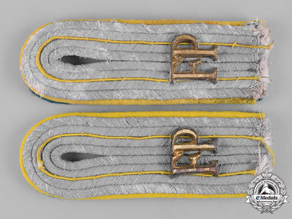 germany,_heer._a_set_of_field_postal_service_leutnant’s_shoulder_boards_c19-5640