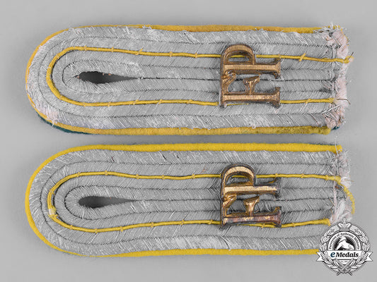 germany,_heer._a_set_of_field_postal_service_leutnant’s_shoulder_boards_c19-5640