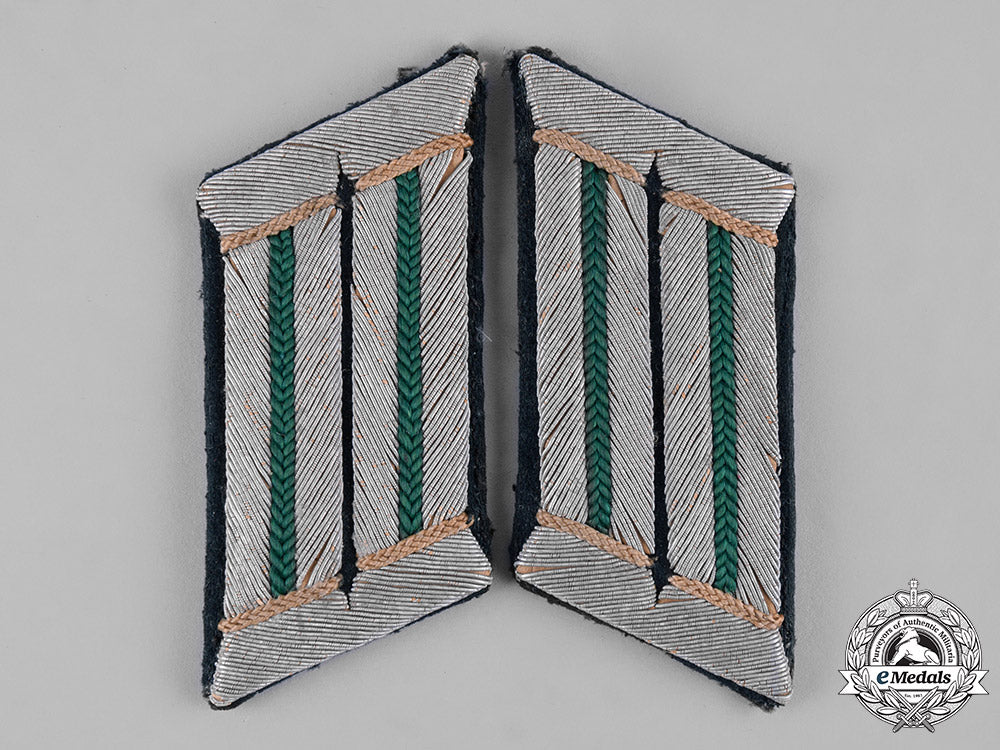 germany,_heer._a_set_of_gebirgsjäger_leutnant’s_rank_insignia_c19-5669