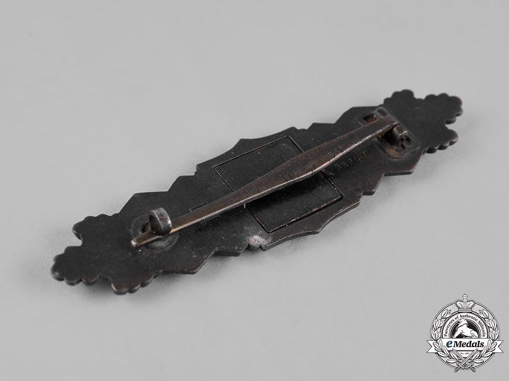 germany,_wehrmacht._a_close_combat_clasp,_bronze_grade,_by_josef_feix&_söhne_c19-5704_1