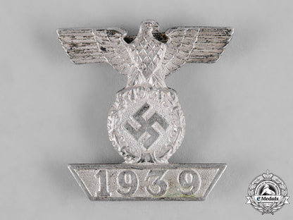 germany,_wehrmacht._a_clasp_to_the1939_iron_cross_ii_class,_type_ii_c19-5717
