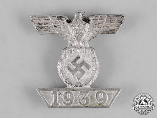 germany,_wehrmacht._a_clasp_to_the1939_iron_cross_ii_class,_type_ii_c19-5717