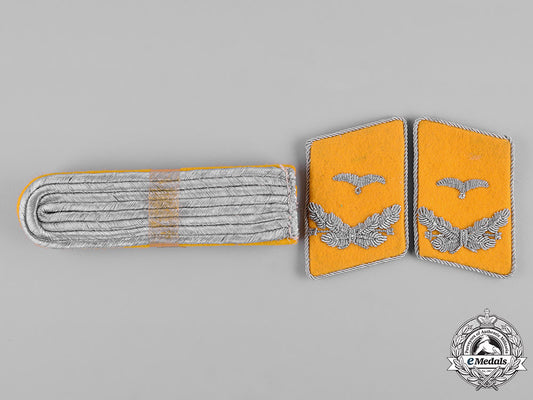 germany,_luftwaffe._a_pair_of_flight_lieutenant_rank_shoulder_boards&_collar_tabs_c19-575_2_1