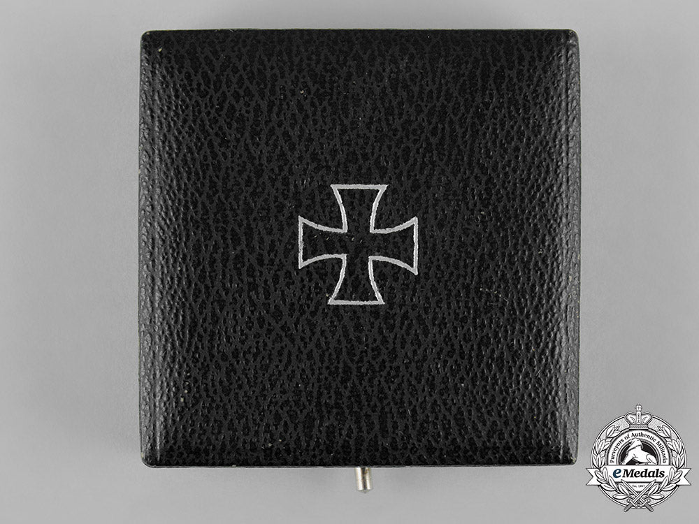 germany,_wehrmacht._a1939_iron_cross_i_class,_by_paul_meybauer,_dietrich_maerz_collection_c19-5818