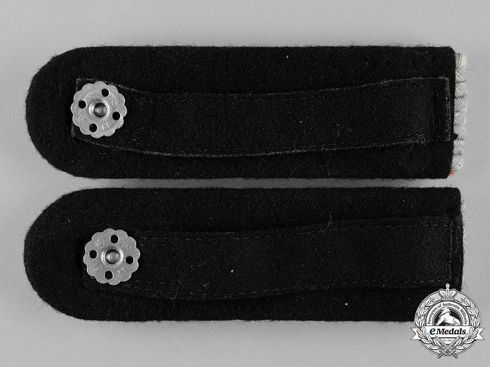 germany,_ss._a_set_of_reconnaissance_obersturmführer_shoulder_boards_c19-5844
