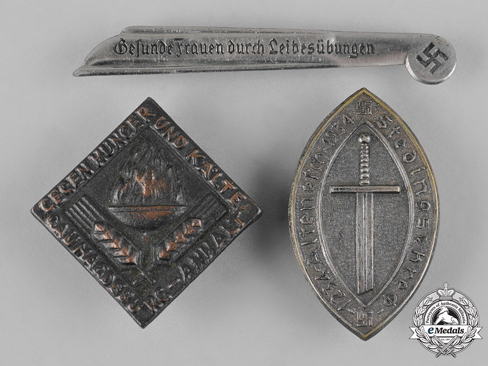 germany,_third_reich._a_lot_of_third_reich_badges_c19-5925