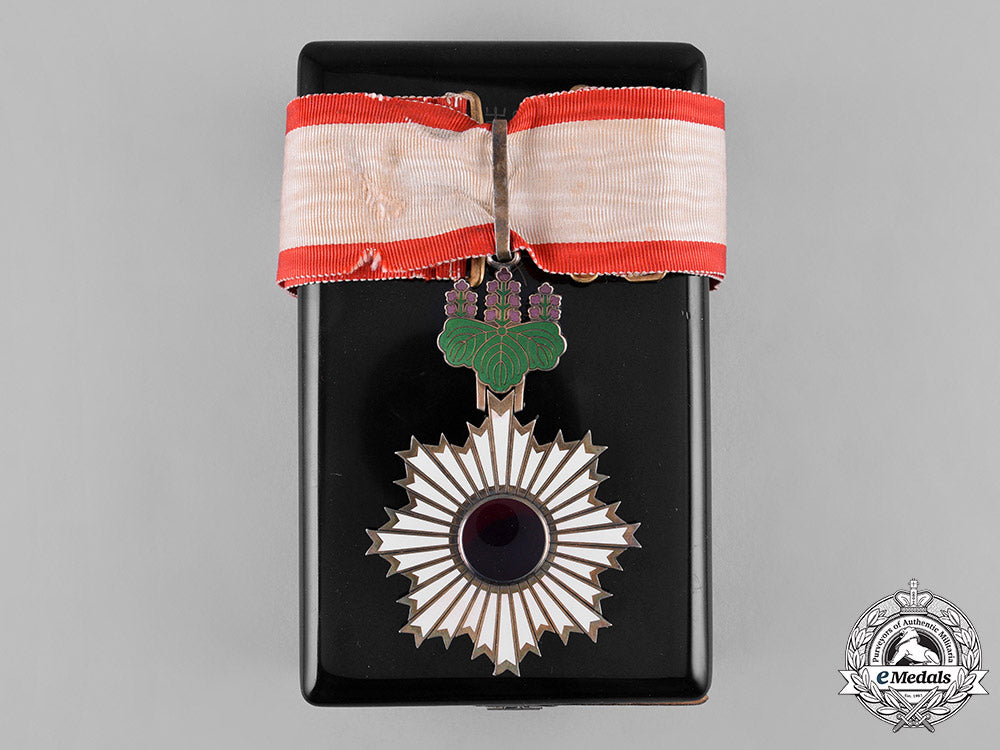 japan,_empire._an_order_of_the_rising_sun,_iii_class_c.1920_c19-6053_1_1