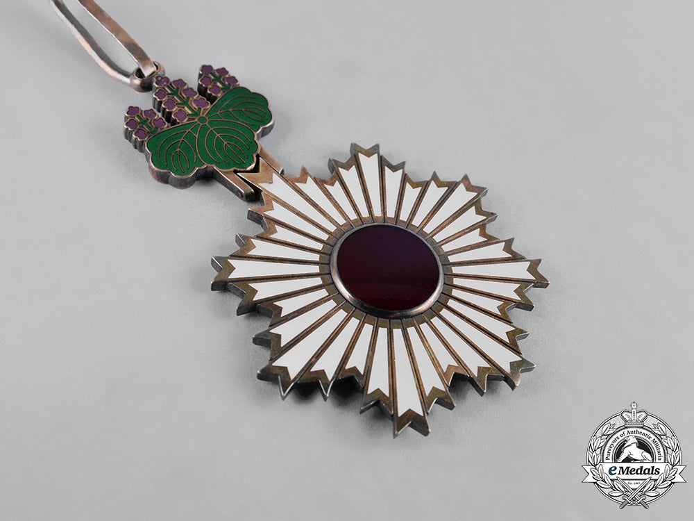 japan,_empire._an_order_of_the_rising_sun,_iii_class_c.1920_c19-6057_1_1