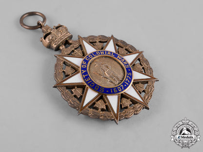 united_states._a_society_of_colonial_wars_membership_badge_c19-6321