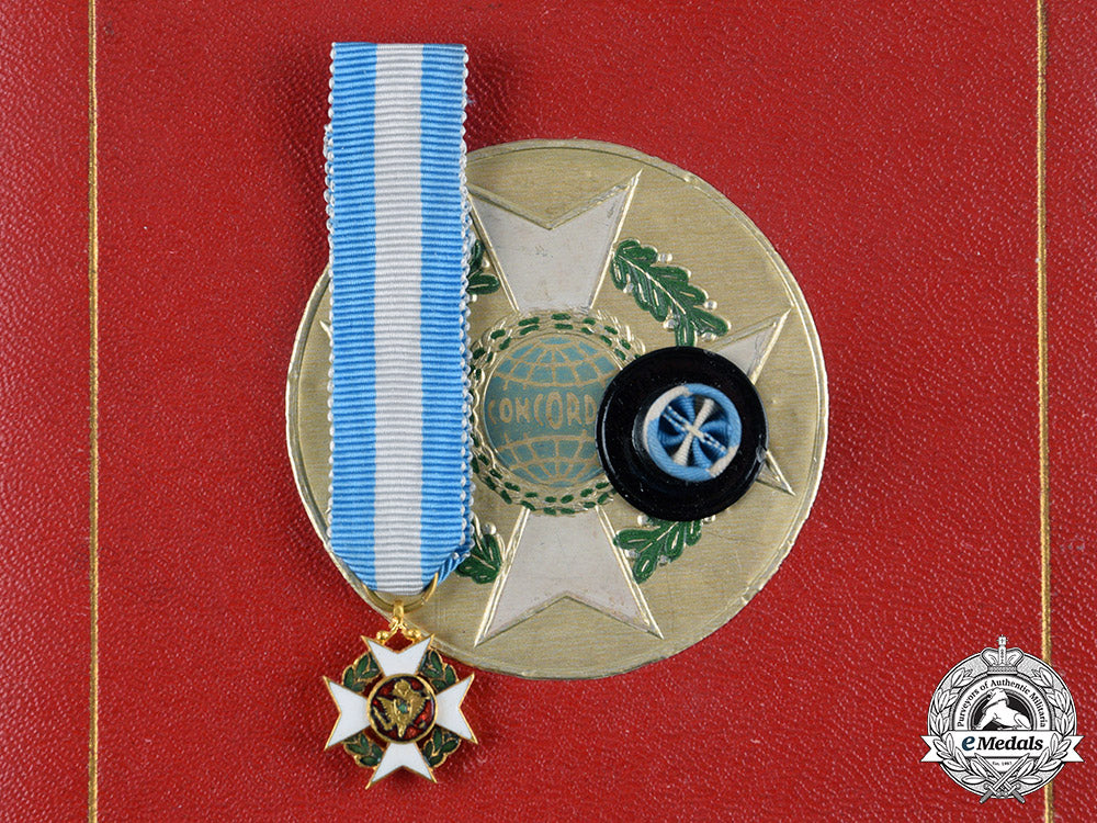 international._a_military_order_of_the_knights_of_concordia,_knight’s_cross_with_miniature_c19-6476
