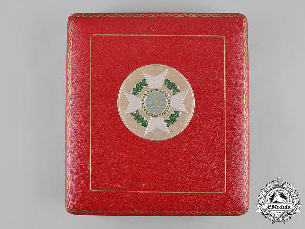 international._a_military_order_of_the_knights_of_concordia,_knight’s_cross_with_miniature_c19-6481