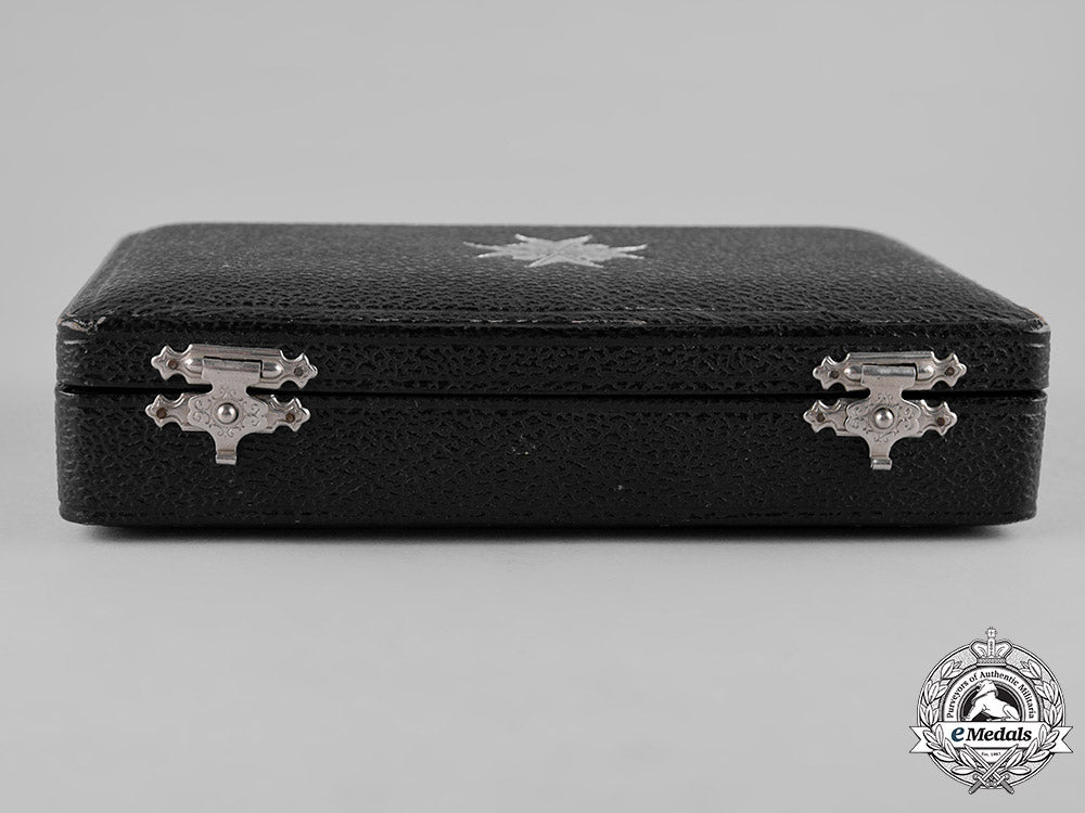 united_kingdom._an_order_of_st._john,_commander’s_case_c19-6490