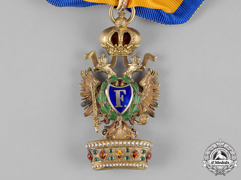 austria,_imperial._an_order_of_the_iron_crown,_ii_class,_with_iii_class_war_decoration_c19-6501_1