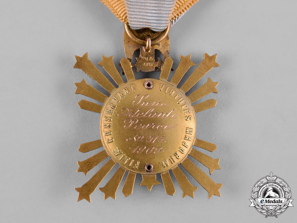 united_states._an_american_society_of_the_colonial_dames_badge,_named_to_susie_adelaide_pearce_c19-6567_1_1