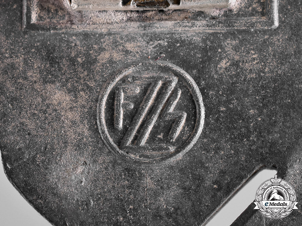 germany,_heer._an_infantry_assault_badge,_silver_grade,_by_fritz_zimmermann_c19-684