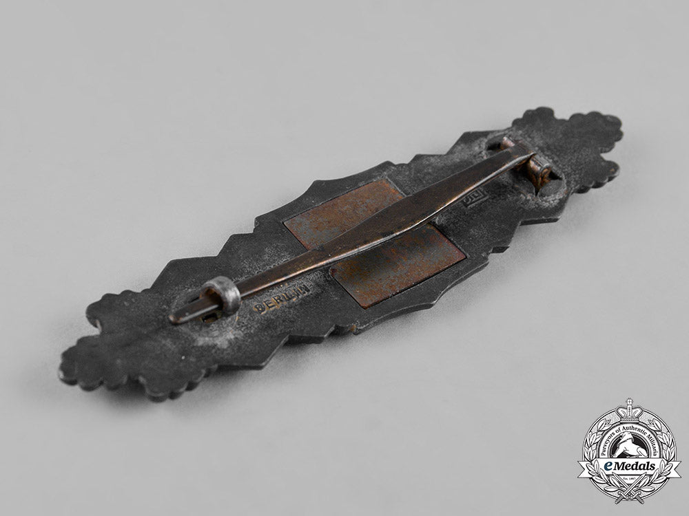 germany,_wehrmacht._a_close_combat_clasp,_bronze_grade,_by_josef_feix&_söhne_c19-7186