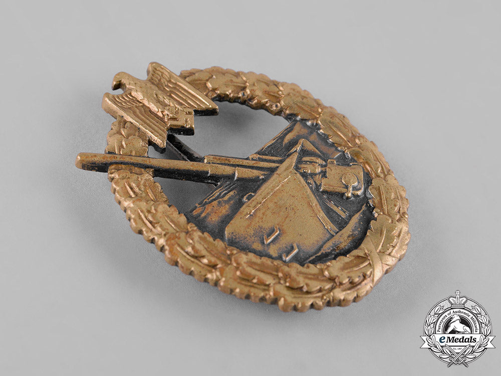 germany,_kriegsmarine._a_coastal_artillery_war_badge,_by_c.e._juncker_c19-7226