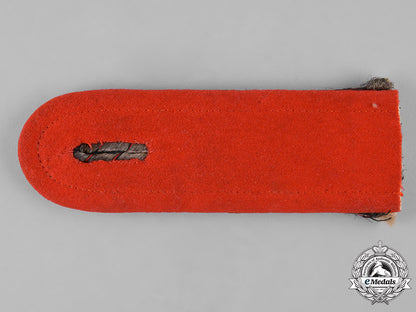 germany,_imperial._an8_th_württemberg_infantry_regiment“_großherzog_friedrich_von_baden”_leutnant_shoulder_board_c19-7366_1