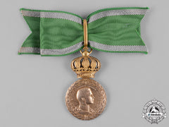 Saxe-Coburg And Gotha, Kingdom. A Golden Merit Medal For Art And Science With Crown