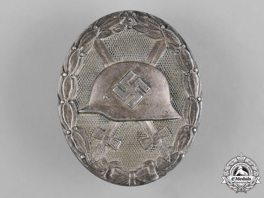 germany,_wehrmacht._a_wound_badge,_silver_grade,_by_hauptmünzamt_wien_c19-759