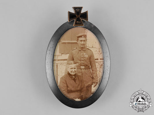 germany,_imperial._a_framed_imperial_photograph_c19-7619