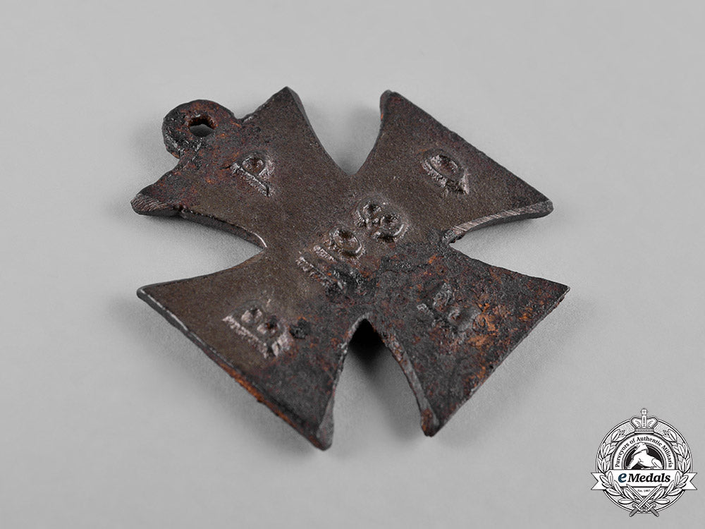 germany,_imperial._a_pair_of_anti-_german_iron_crosses,_british_made_c19-7667