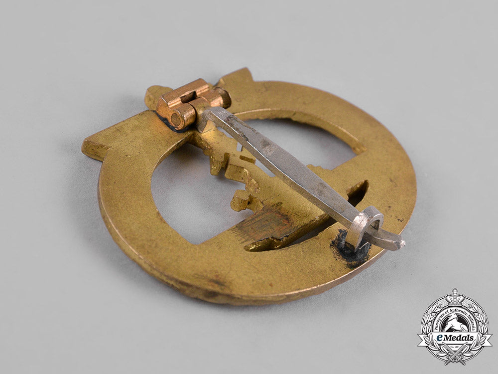 germany,_kriegsmarine._a_u-_boat_war_badge,_by_schwerin_c19-791_1_1