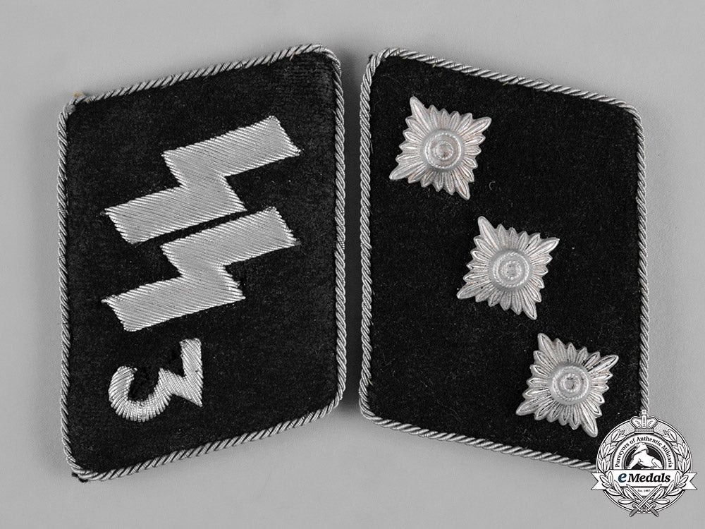germany,_waffen-_ss._a_set_of_der_führer_regiment_untersturmführer_rank_collar_tabs_c19-798