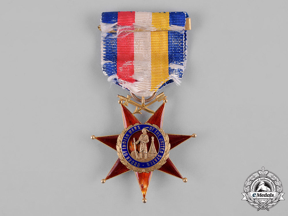 united_states._an_order_of_the_indian_wars(_oiwus)_in_gold,_to_first_lieutenant/_colonel_hugh_t._reed_c19-8054_1