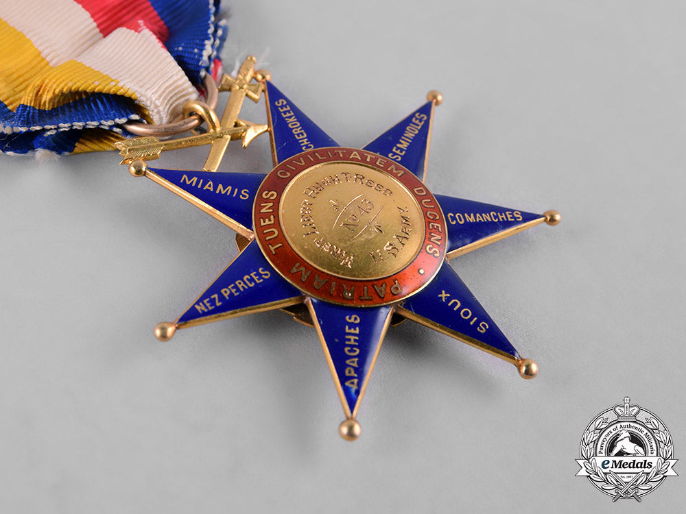 united_states._an_order_of_the_indian_wars(_oiwus)_in_gold,_to_first_lieutenant/_colonel_hugh_t._reed_c19-8059_1