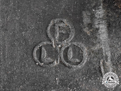 germany,_wehrmacht._a_close_combat_clasp,_silver_grade,_by_friedrich_linden_c19-8079_2_1_1