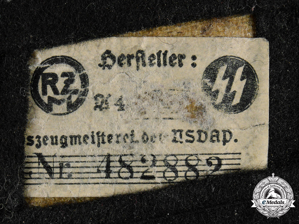 germany,_ss._a_pair_of_ss_officer_collar_tabs_c19-8092