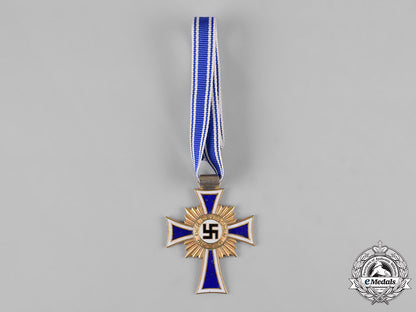 germany,_third_reich._an_honour_cross_of_the_german_mother_in_gold_c19-8107_1