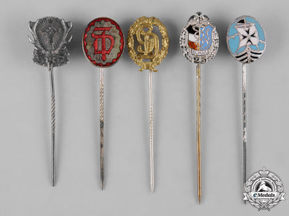 germany,_third_reich._a_group_of_third_reich_period_stick_pins_c19-8117