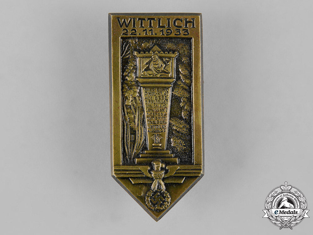 germany,_third_reich._a1933_wittlich_region_district_council_day_badge_c19-8119