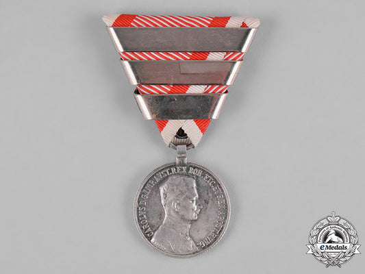 austria,_imperial._a_karl_i_bravery_silver_medal,_ii_class,_iv_award,_by_kautsch,_c.1918_c19-8230