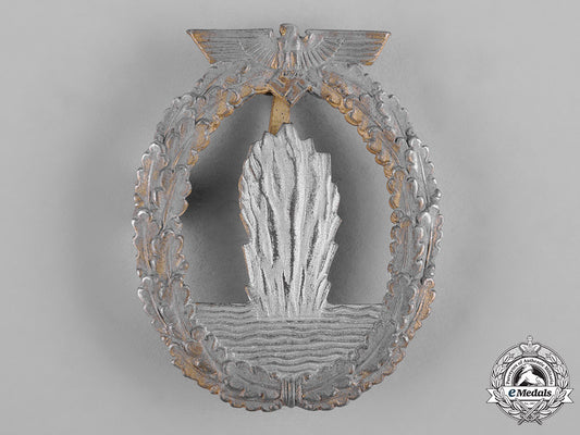 germany,_kriegsmarine._a_minesweeper_badge,_by_rudolf_karneth_c19-824