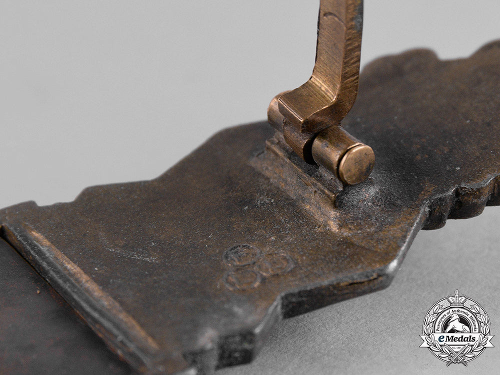 germany,_wehrmacht._a_close_combat_clasp,_bronze_grade,_by_friedrich_linden_c19-836