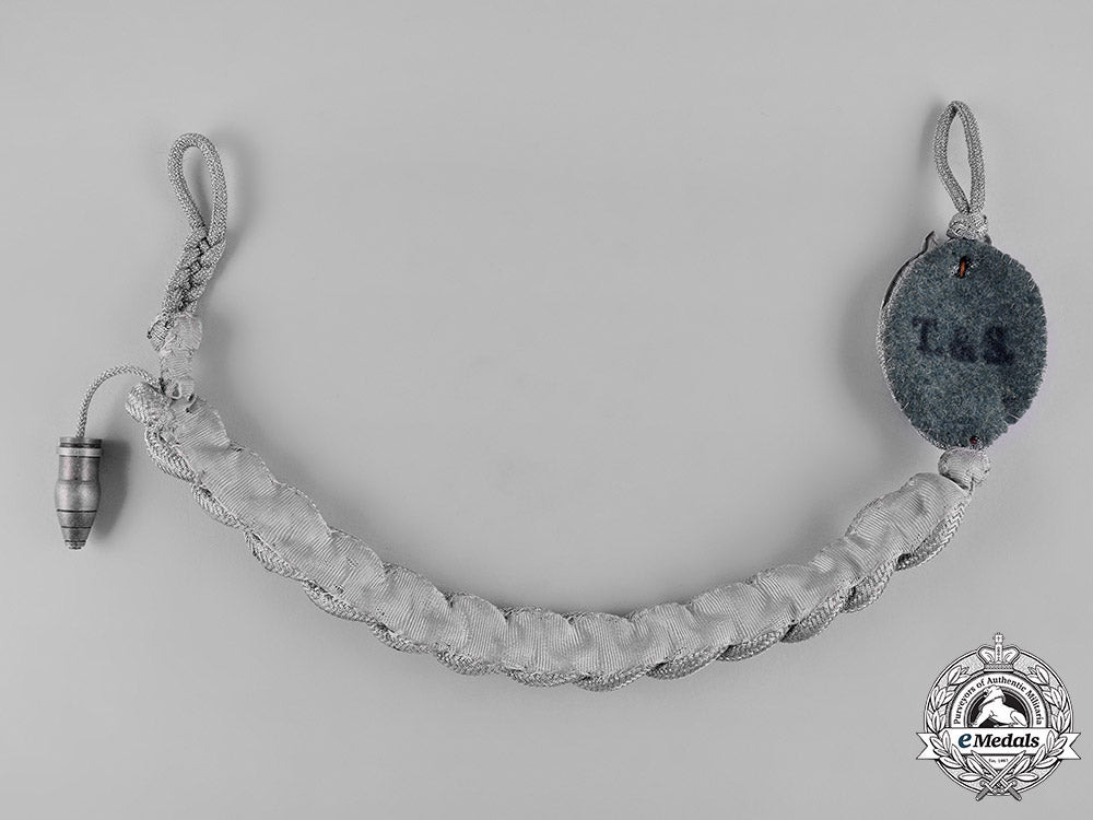 germany,_wehrmacht._a_panzer_marksmanship_lanyard,_grades5-8_c19-8369_1_1