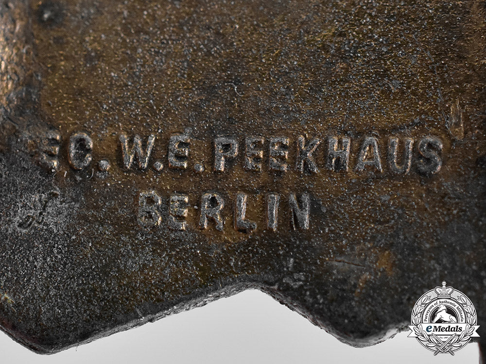 germany,_wehrmacht._a_close_combat_clasp,_bronze_grade,_by_friedrich_linden_c19-838