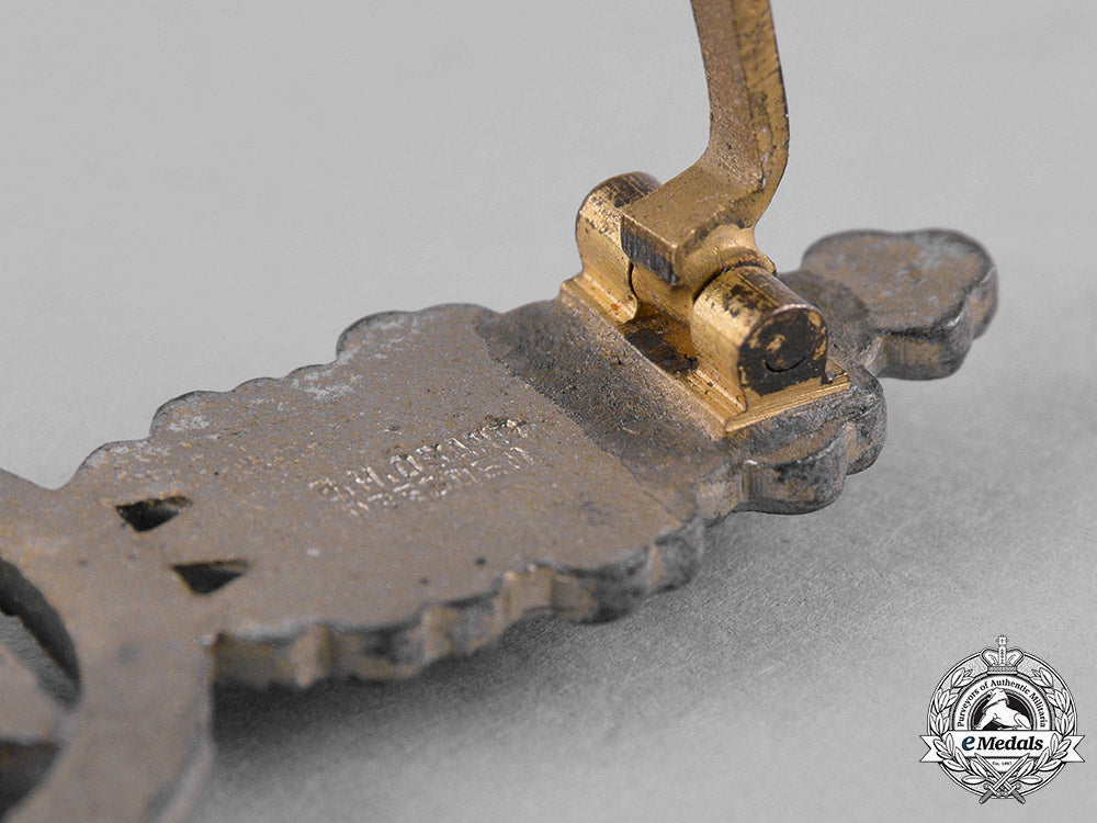 germany,_luftwaffe._a_short_range_day_fighter_clasp,_silver_grade,_by_gustav_hermann_osang_c19-8445_1