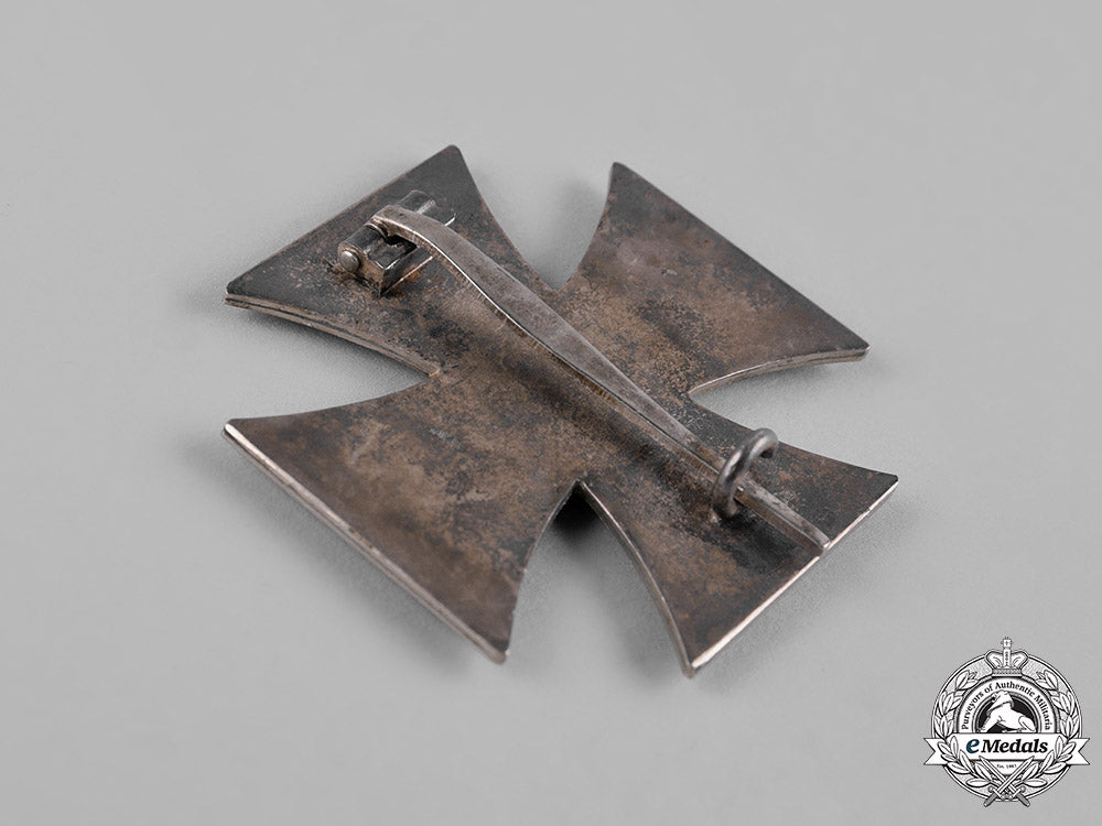 germany,_wehrmacht._a1939_iron_cross,_i_class,_with_case_c19-8512